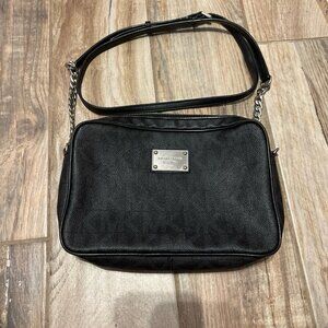 Michael Kors Jet Set Large Crossbody